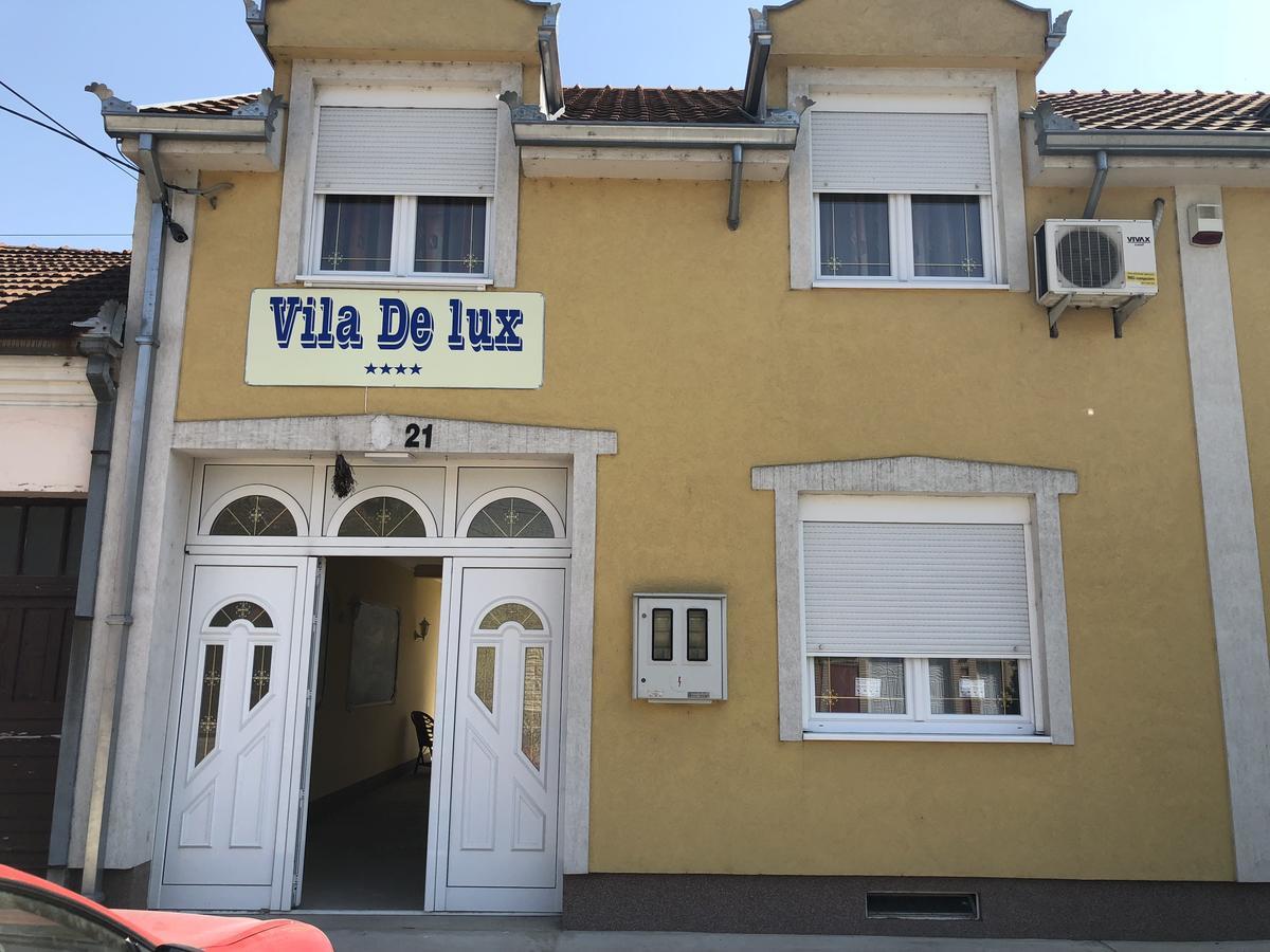 贝拉茨尔克瓦Vila De Lux公寓 外观 照片